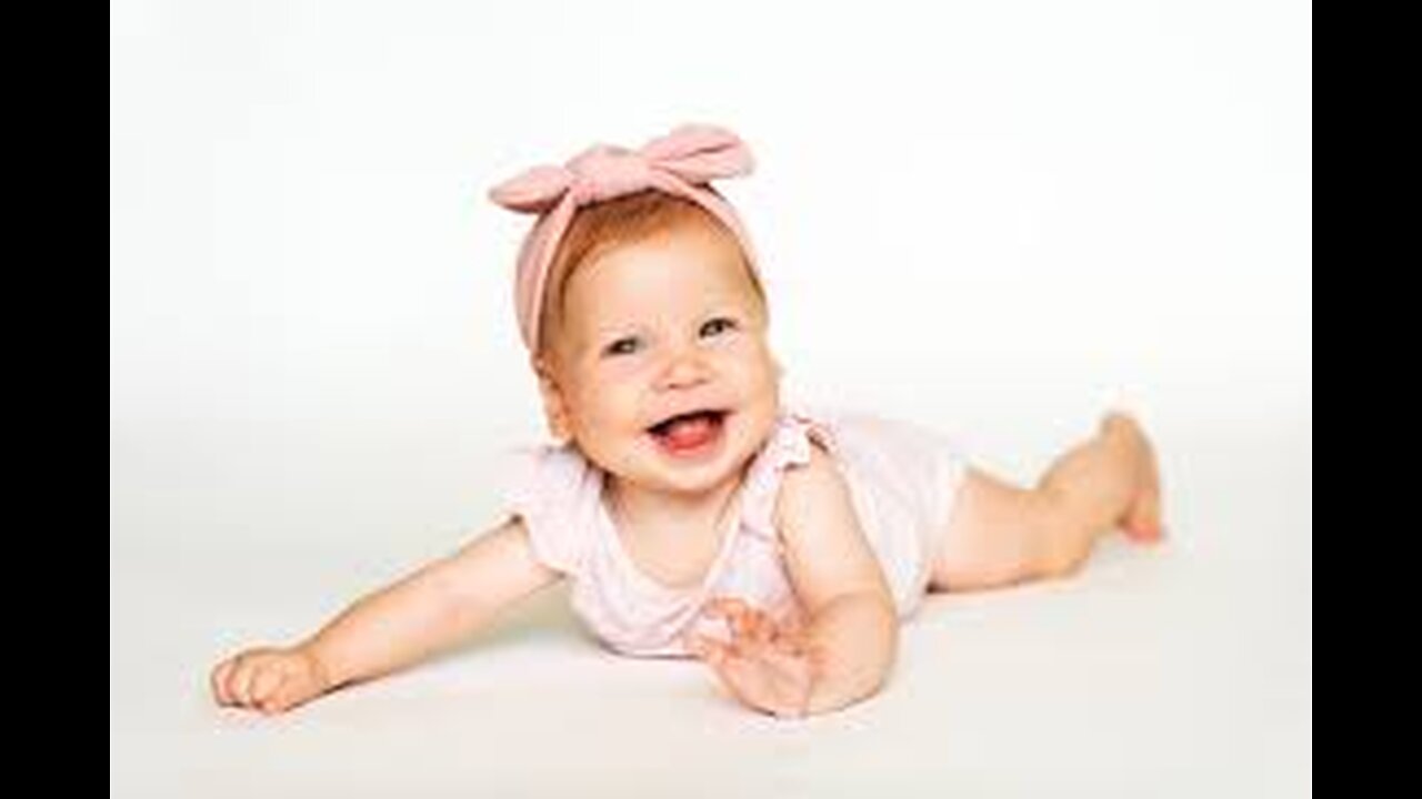 Adorable Baby Belly Laughing for the First Time