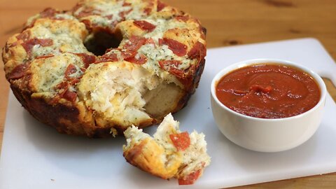 Pizza Monkey Bread (Pull Apart Bread)