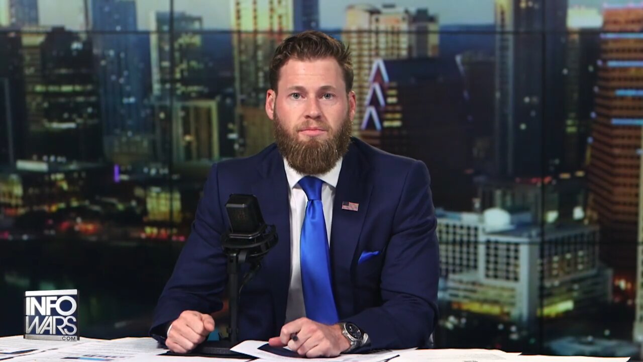 WAR ROOM (Full Show) Monday - 4/25/22