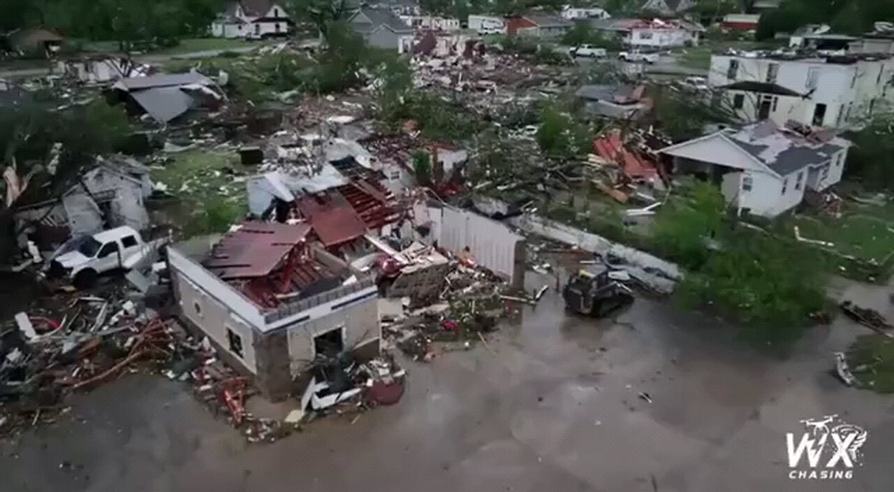 TOTAL DEVASTATION in Sulphur, Oklahoma From a Massive Tornado