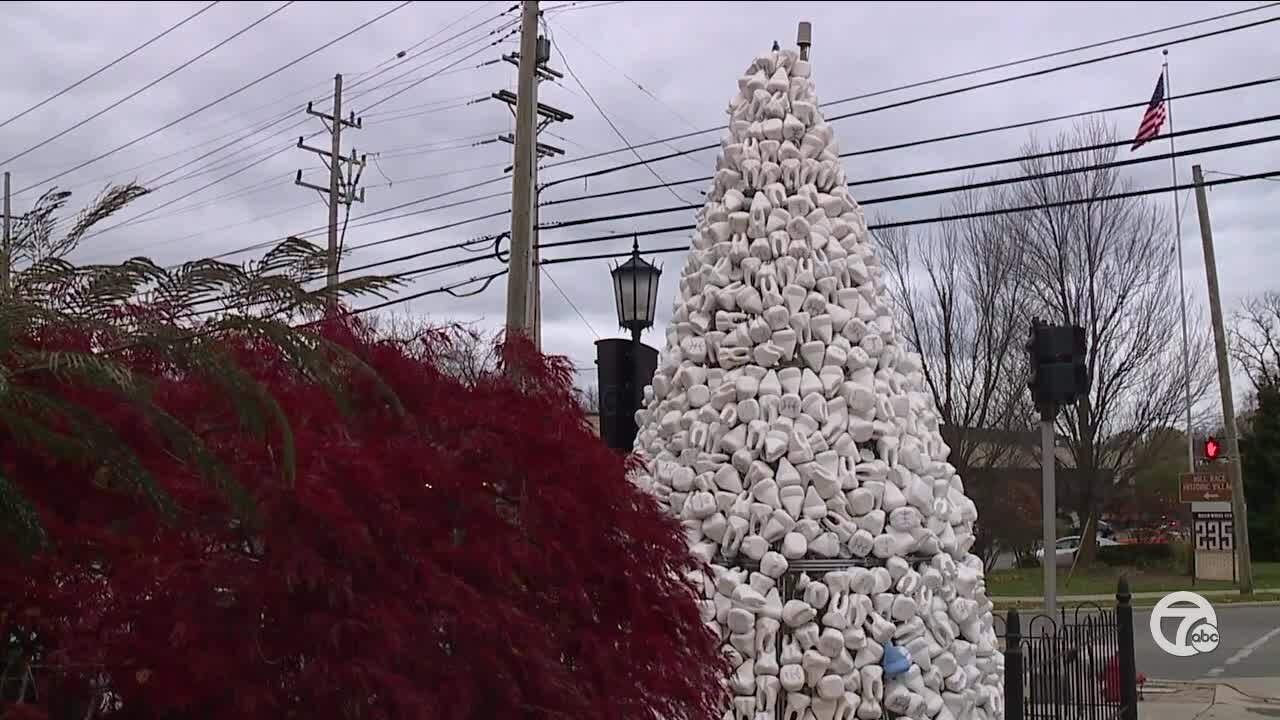 Tooth-Covered Christmas Tree on Display