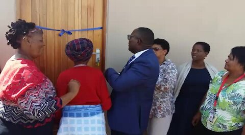 SOUTH AFRICA - Cape Town - Housing handover (video) (KUf)