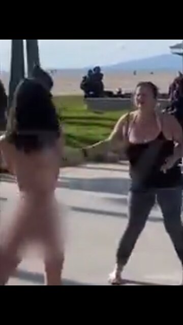 Naked Woman Fights Woman With A Club At Venice Beach