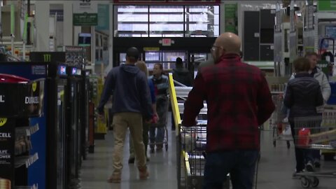 'Line outside the door': Northeast Wisconsin businesses see high Black Friday customer traffic