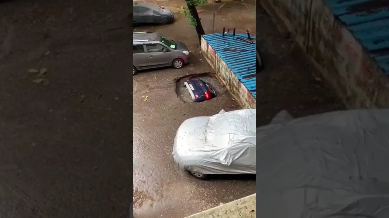 you can't park it there.. #funnycar #carmeme #carfail #pothole #cant park #carvideofail #jdm