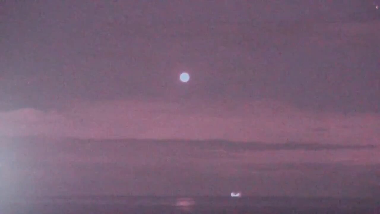 🚨🇵🇹 Strange ORBS Spotted Off Portugal’s Coast!