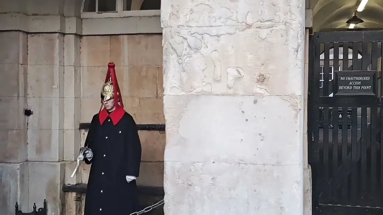 Get back from the arches #thekingsguard