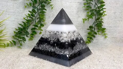 Ascension Orgonites Pyramid - ASHLEY