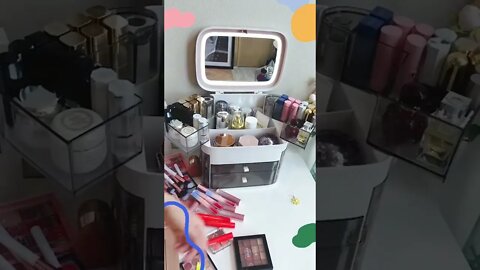 latest beauty box/makeup utensils/smart box