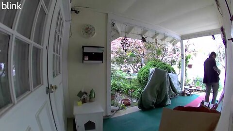 NORTH_VIDEO_DOOR_BELL_2023-05-04T14_27_13-0400.mp4