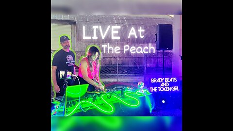 Groovy Rhythms & Hot Beats 🎶 DJ Mix | Live at the Peach | Brady Beats and The Token Girl [432HZ]