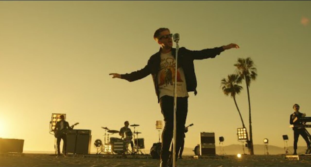 OneRepublic - I Ain’t Worried (From “Top Gun: Maverick”) [Official Music Video]
