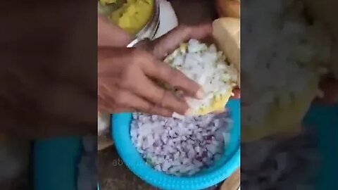 desi burger देखो 😱#viral #blogs #shortsfeed #youtubeshorts #funny #foodshorts #shorts