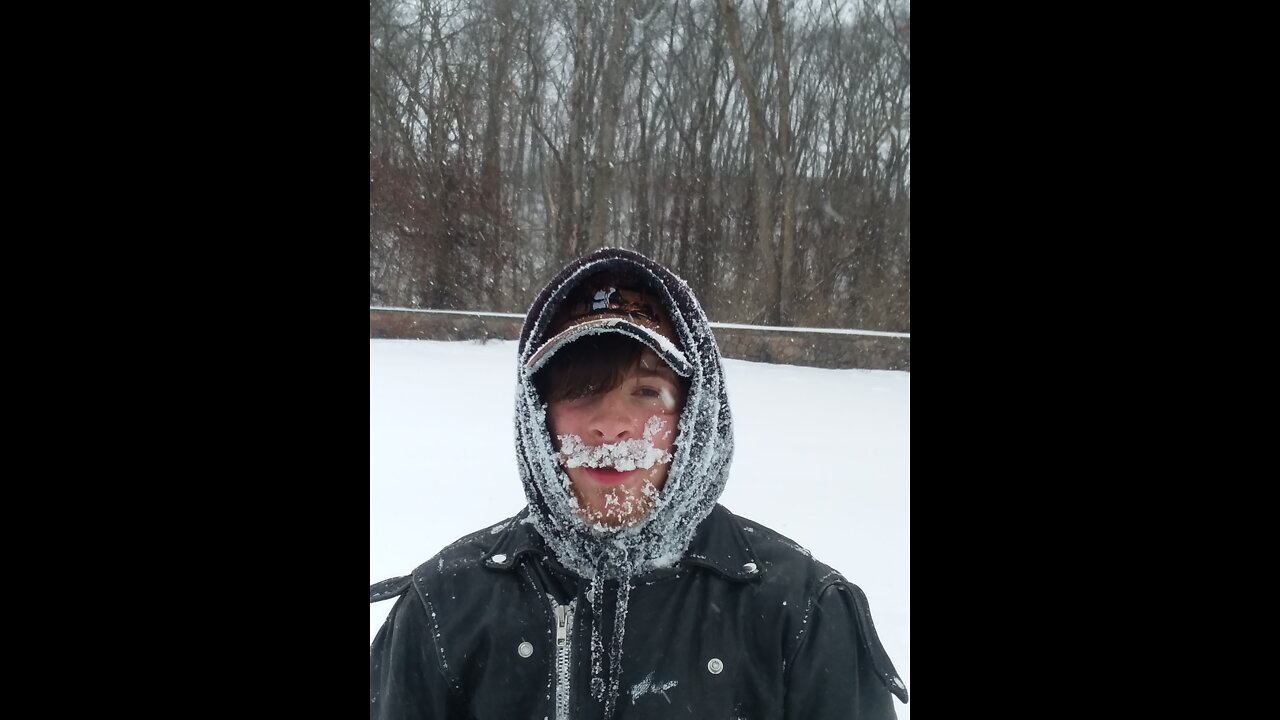 Having fun in the snow! ~ That One Crazy Channel
