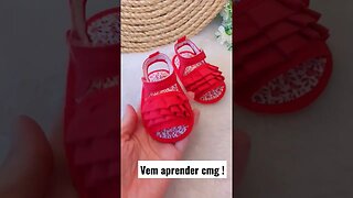 Sandalia de pregas #moldegratis #bebê #sapatinhodebebe #enxovaldobebê #costuracriativa #salopete