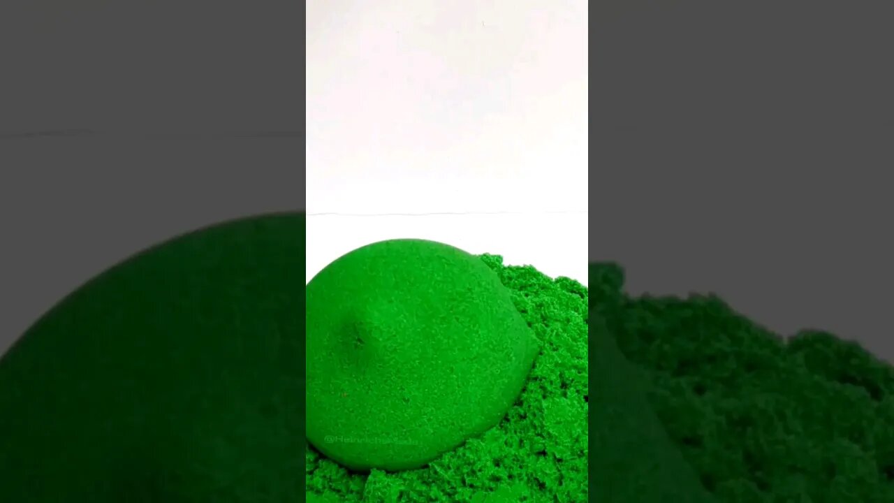 Amazing Kinetic Sand