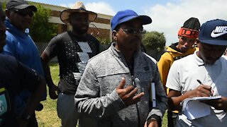 SOUTH AFRICA - Cape Town - Silversands and Mfuleni residents clash over school(Video) (Jww)