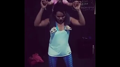 PEGOU PESADO #tiktok #maedemenina #crossfit #meme #academia #shorts