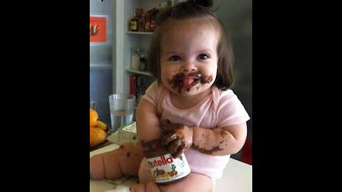 Funny kids eating fruits