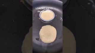 keto friendly pancakes! SO EASY. #ketodiet / #ketorecipe / #ketobreakfast #Shorts #lowcarb