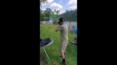 Dumping 30 rounds with AR-15