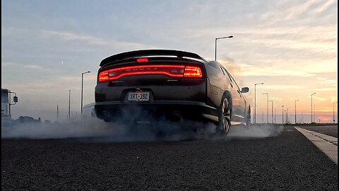 2014 Dodge Charger SRT8 Burnout