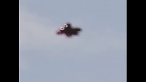 Unusually-shaped UFO over Conroe, Texas