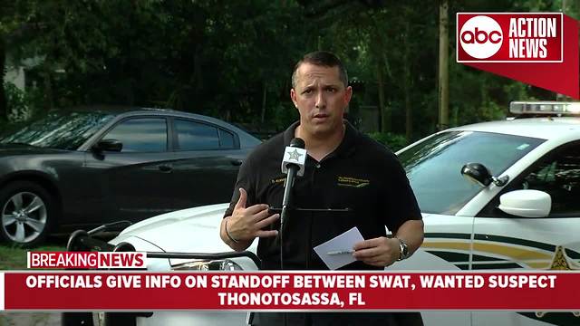 Man barricades himself inside Hillsborough Co. home, SWAT responds | 9AM Press Conference