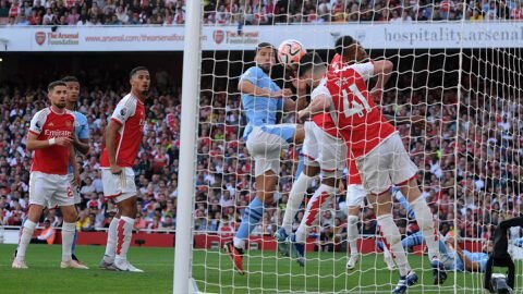 Manchester City Falls to Gabriel Martinelli's Brilliance in Arsenal Victory
