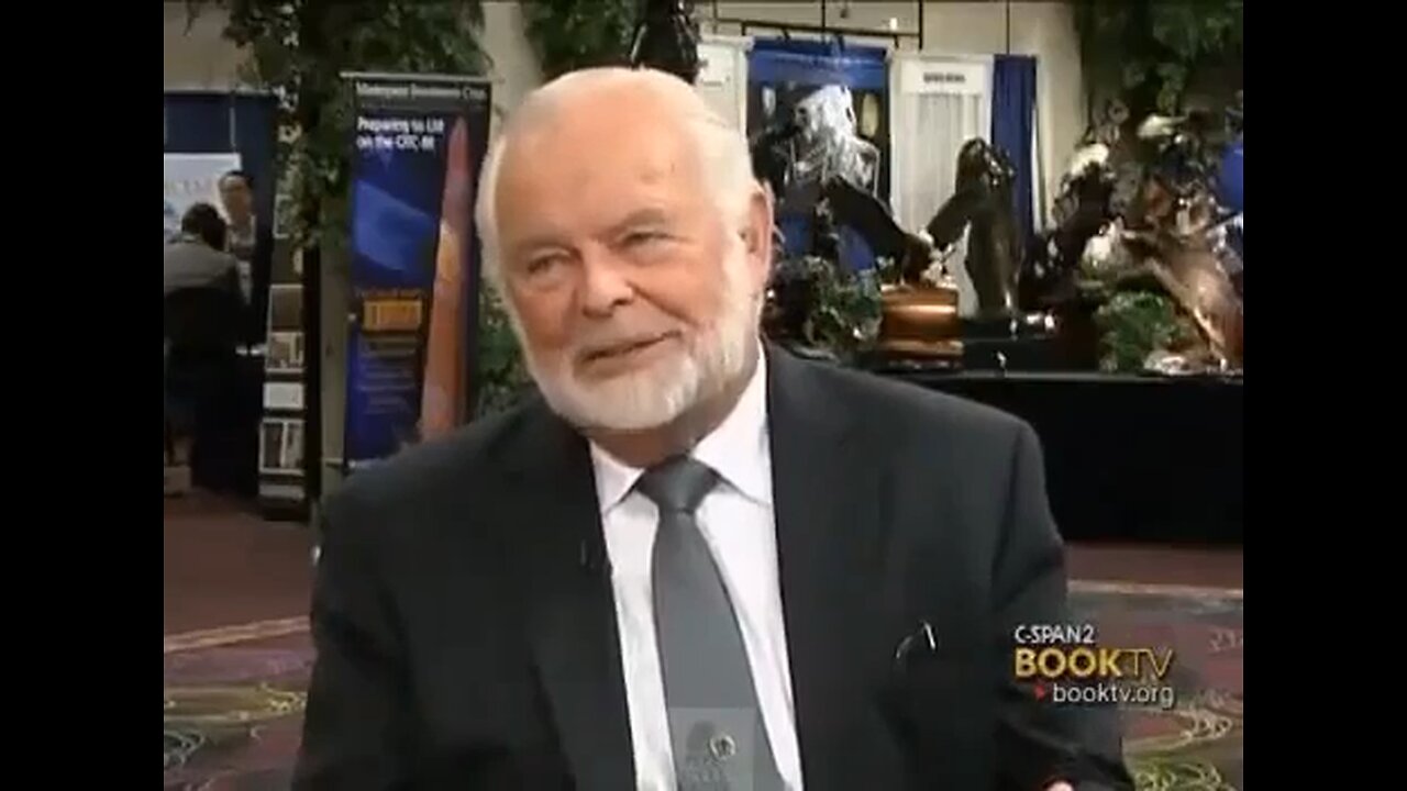 Edward Griffin explains what the Federal Reserve System actually is.