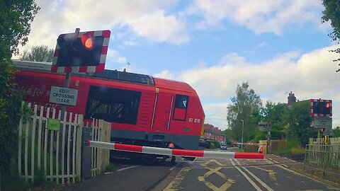 TFW Loco hauled 67010