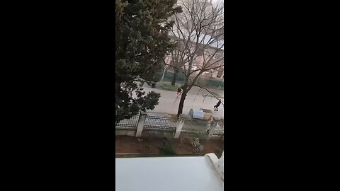 Objavljen novi videosnimak tučnjave ispred Mašinske škole u Mostaru