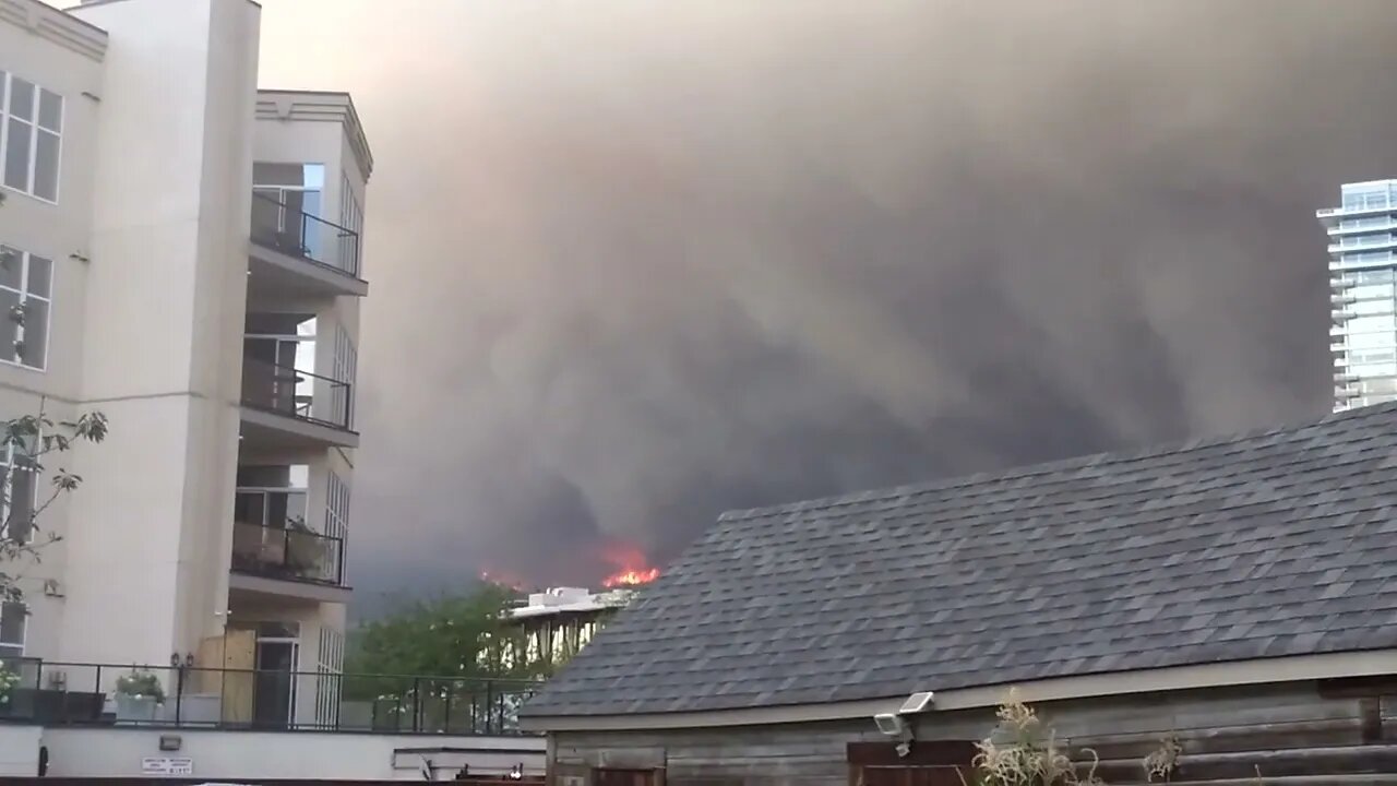 Massive Forest Fire In Kelowna BC