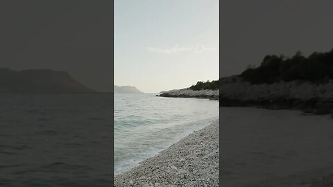 Find serenity in seconds with this mesmerizing video! Subscribe for more relaxing escapes. #shorts