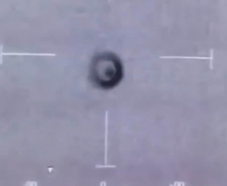 UFO Captured on Helicopter Thermal Imaging
