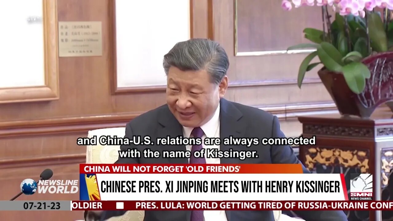 Chinese Pres. Xi Jinping meets with Henry Kissinger