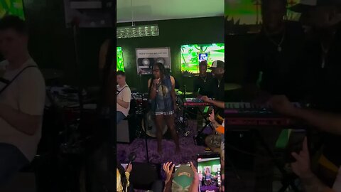 Le'Andria Johnson "Hallelujah" at Robert Hatcher’s Taco