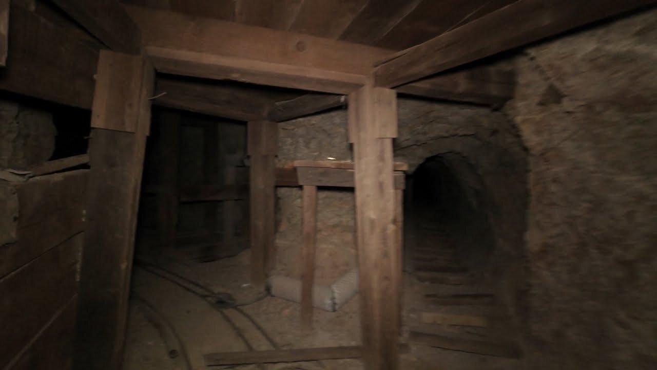 Sneaking into and Exploring a Abandoned Silver Mine