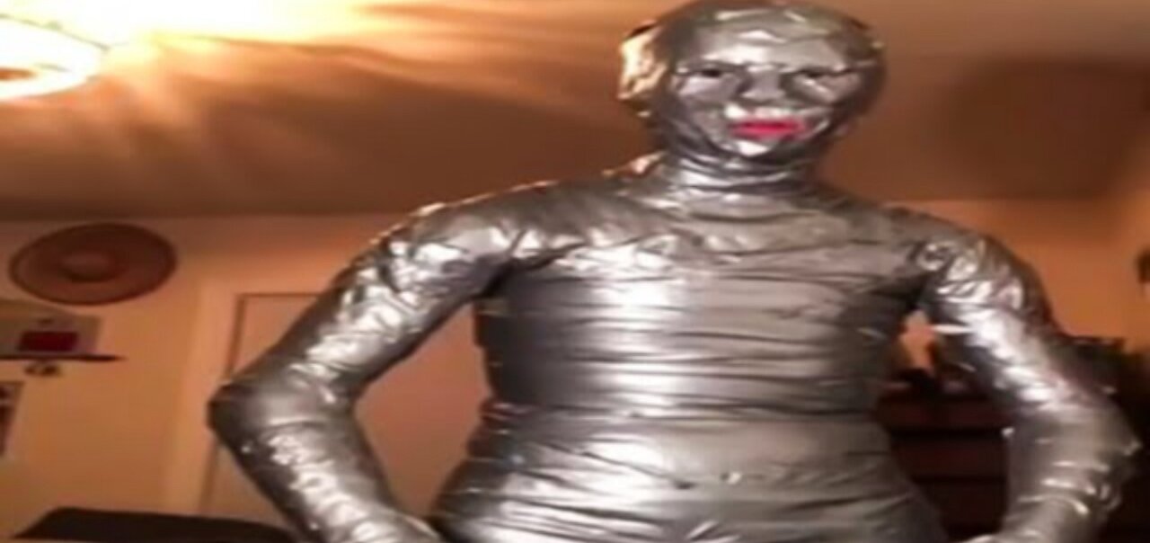 Try not to laugh IMPOSSIBLE
