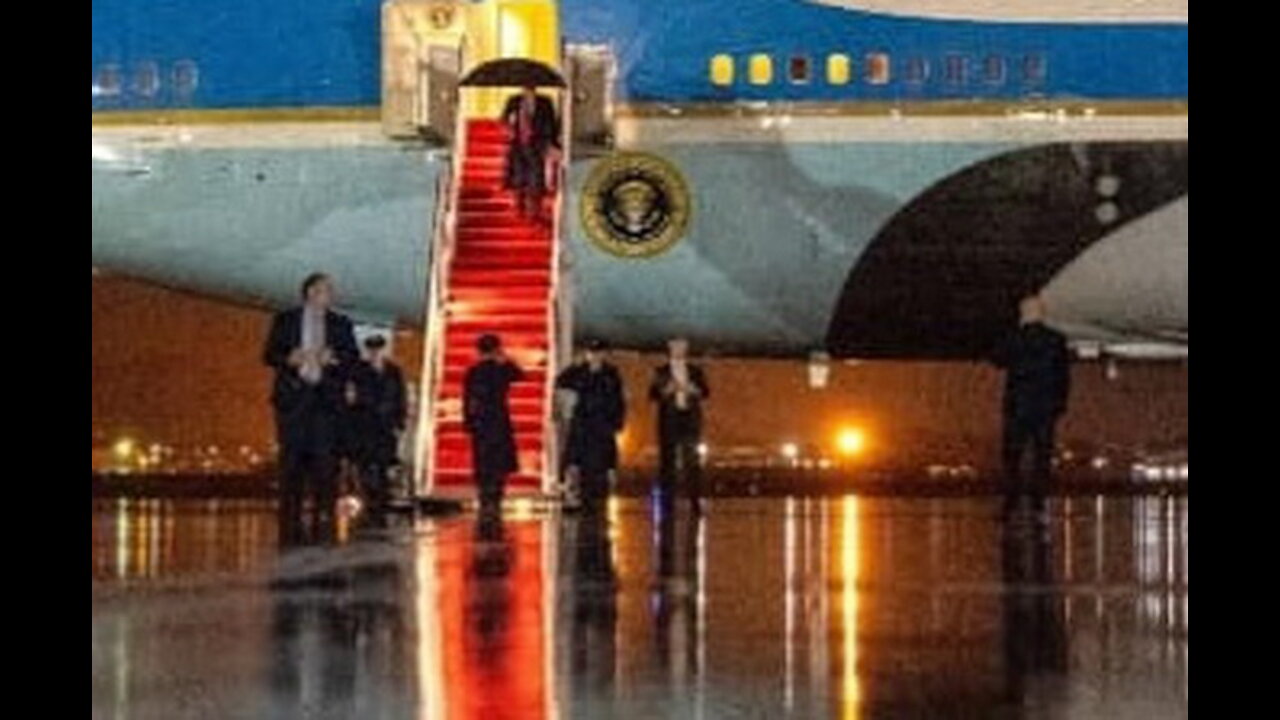 Trump is Guarded by Giants