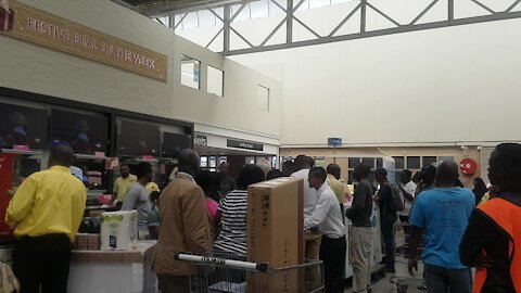 Tv's and Christmas groceries were the order of Black Friday 2017 (Lkx)