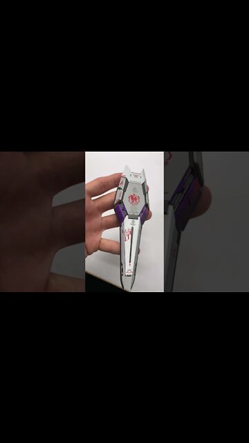 Mobile Suit Rx-93-V2 Hi-V GUNDAM VER.KA yujiaoland conversion RESIN. I absolutely love this kit