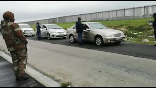 SA army lands in Manenberg, Cape Town (Vr7)