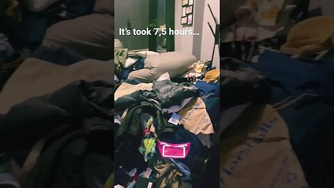 How to organize a cluttered room? #vlog #vlogger #organizing #declogging