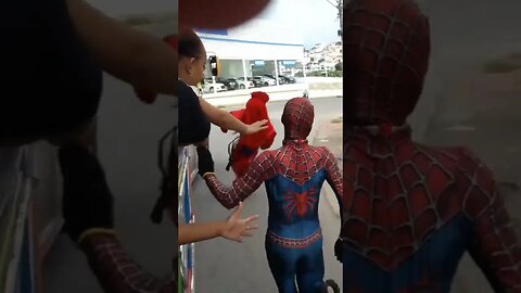SUPER PULO NINJA COMPLETO DO FOFÃO E HOMEM-ARANHA DANÇANDO NA CARRETA DA ALEGRIA TRIPLO X