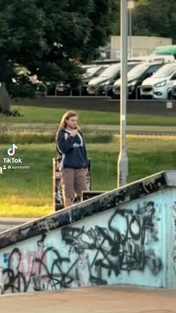 Cool skateboarding clip bro made it look really smooth.