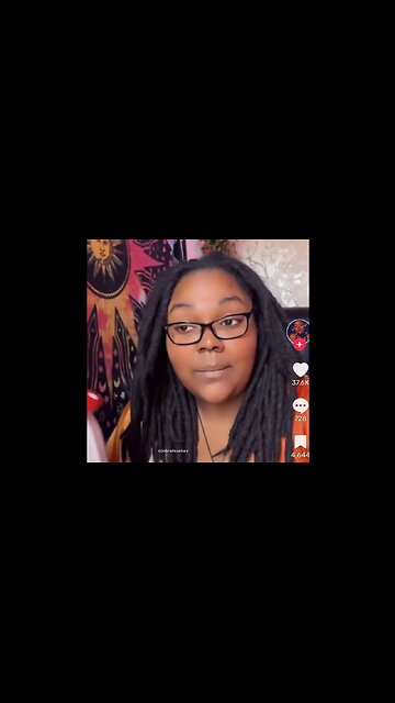 Black Woman Is Offended A White Old Lady Liked Her Perfume, Wants Reparations Now