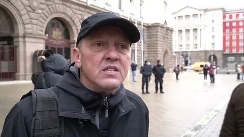 Актьори и граждани се включиха в шествие в подкрепа на Александър Морфов