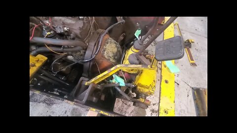 Disassembly of a Forklift - 1959 Clark Clipper Forklift Restoration Part 5