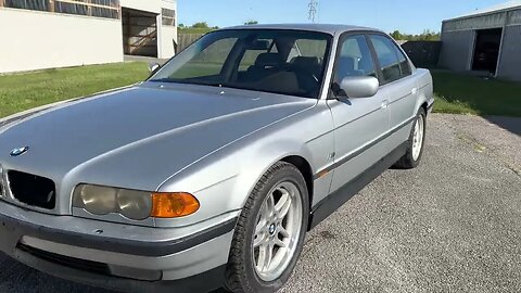 2000 BMW 740i Sport